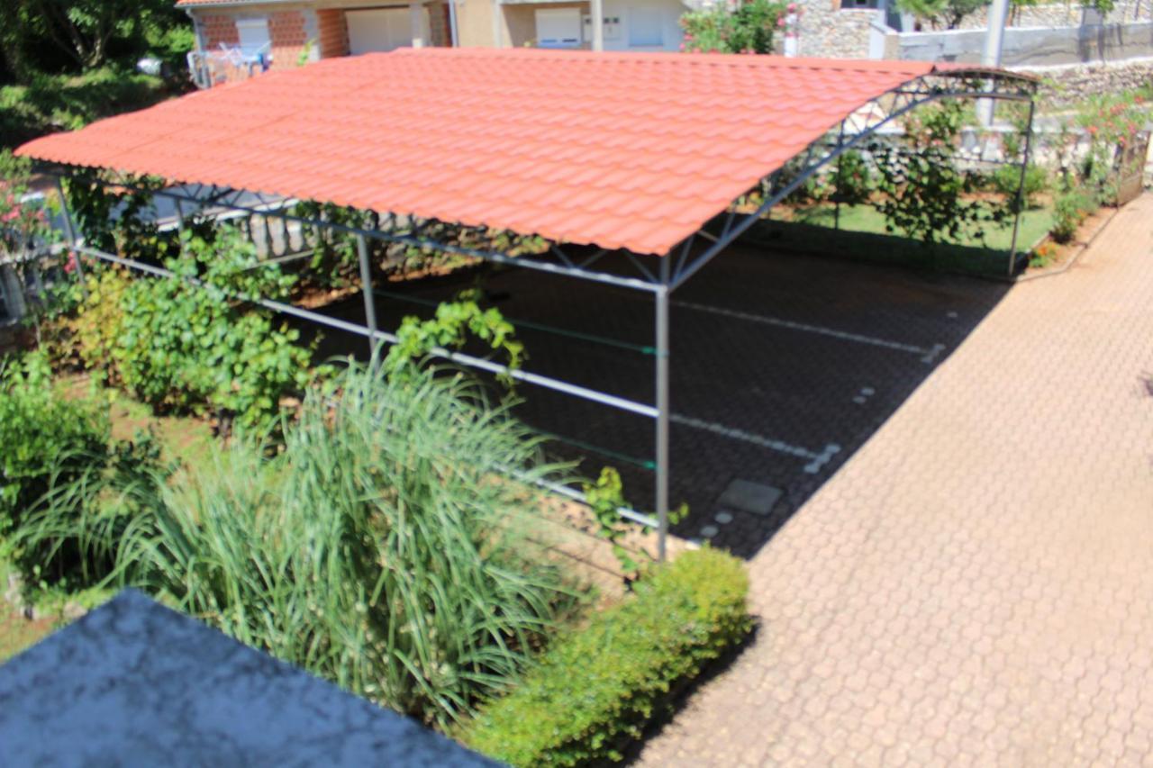 Apartments Seka Risika Exterior foto